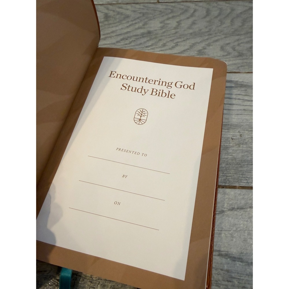 Thomas Nelson Encountering God Study Bible NKJV Leathersoft Indexed Gold Foil - Picture 7 of 14